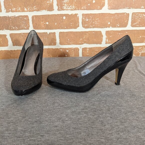 Liz Claiborne Grey Flannel Heels - Picture 1 of 5